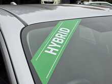 Toyota Yaris VVT-h Design - U53811