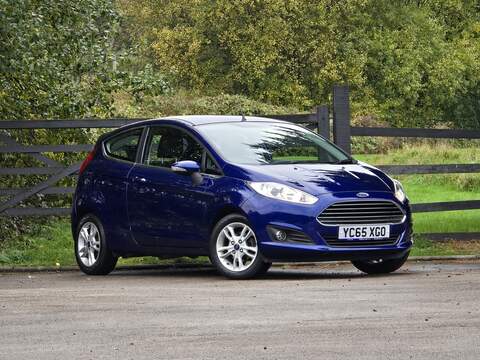1.25 Zetec Hatchback 3dr Petrol Manual Euro 5 (82 ps)