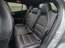 Mercedes-Benz GLA GLA250 AMG Line - U53844