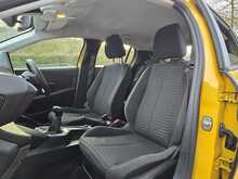 Peugeot 208 PureTech Active Premium - U53851