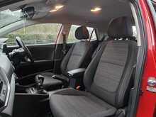 Kia Stonic T-GDi 2 - U53873