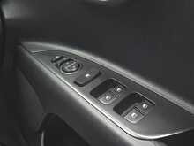 Kia Stonic T-GDi 2 - U53873