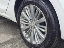 Peugeot 208 PureTech Allure - U53922