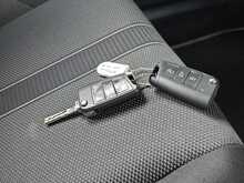 Volkswagen T-Roc TSI Life - U53933