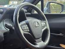 Lexus UX 250h F Sport Design - U53936