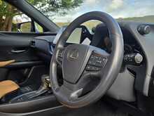 Lexus UX 250h F Sport Design - U53936