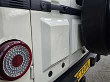 INEOS Grenadier D - U53940