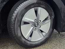 Hyundai IONIQ h-GDi Premium - U53945