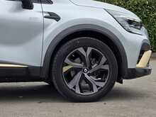 Renault Captur E-TECH E-Tech engineered - U54009