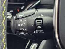 Peugeot 2008 PureTech GT - U54012