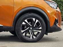 Peugeot 2008 PureTech GT - U54012