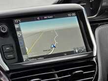 Peugeot 208 PureTech Roland Garros - U54013