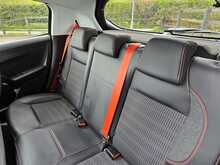 Peugeot 208 PureTech Roland Garros - U54013