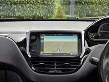 Peugeot 208 PureTech Roland Garros - U54013