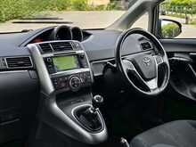 Toyota Verso D-4D Icon - U54045