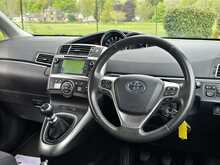 Toyota Verso D-4D Icon - U54045