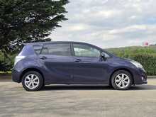 Toyota Verso D-4D Icon - U54045