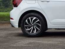 Volkswagen Polo TSI Life - U54079