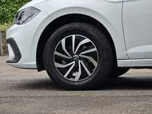 Volkswagen Polo TSI Life - U54079