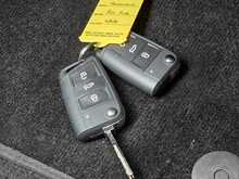 Volkswagen Polo TSI Life - U54079