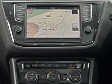 Volkswagen Tiguan TDI BlueMotion Tech SEL - U54101