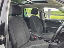 Volkswagen Tiguan TDI BlueMotion Tech SEL - U54101