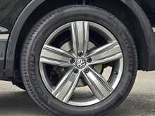 Volkswagen Tiguan TDI BlueMotion Tech SEL - U54101