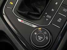 Volkswagen Tiguan TDI BlueMotion Tech SEL - U54101