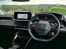 Peugeot 208 PureTech Allure Premium + - U54109