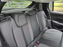 Peugeot 208 PureTech Allure Premium + - U54109