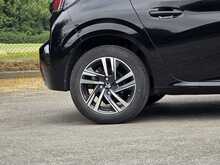 Peugeot 208 PureTech Allure Premium + - U54109