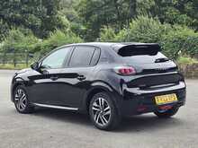Peugeot 208 PureTech Allure Premium + - U54109