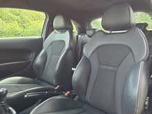 Audi A1 TFSI S line - U54127