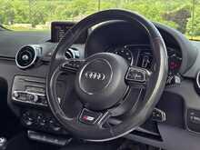 Audi A1 TFSI S line - U54127