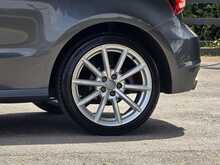 Audi A1 TFSI S line - U54127