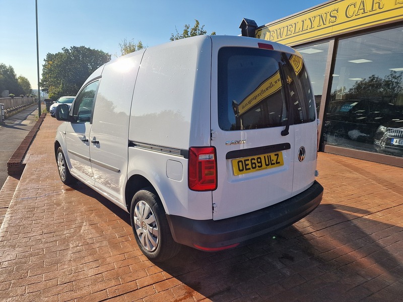 Volkswagen 2.0 TDI C20 Startline Panel Van 5dr Diesel Manual SWB Euro 6 (s/s) (102 ps)