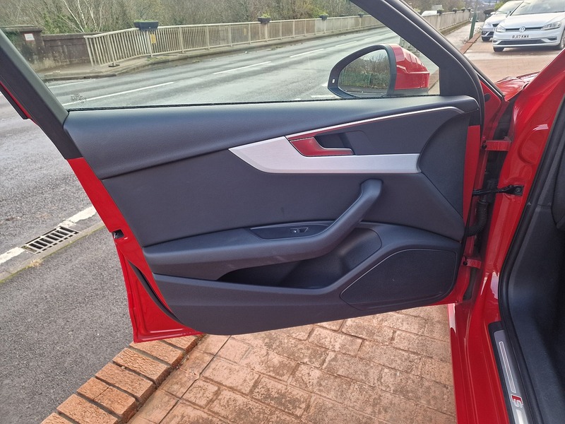 Audi 2.0 TDI ultra S line Estate 5dr Diesel Manual Euro 6 (s/s) (190 ps)