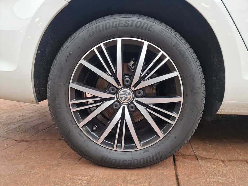 Volkswagen 1.6 TDI SE Estate 5dr Diesel DSG Euro 6 (s/s) (115 ps)