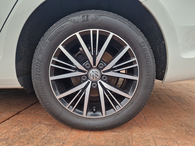 Volkswagen 1.6 TDI SE Estate 5dr Diesel DSG Euro 6 (s/s) (115 ps)