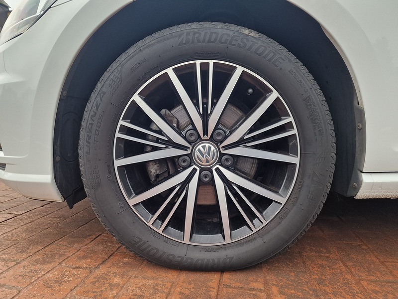 Volkswagen 1.6 TDI SE Estate 5dr Diesel DSG Euro 6 (s/s) (115 ps)