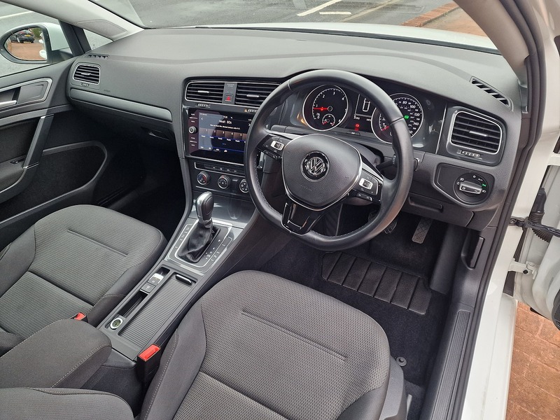 Volkswagen 1.6 TDI SE Estate 5dr Diesel DSG Euro 6 (s/s) (115 ps)