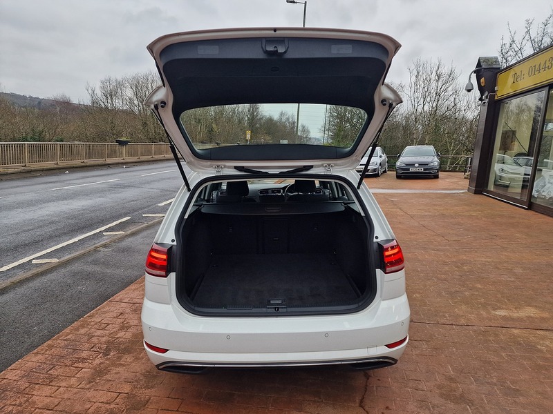 Volkswagen 1.6 TDI SE Estate 5dr Diesel DSG Euro 6 (s/s) (115 ps)