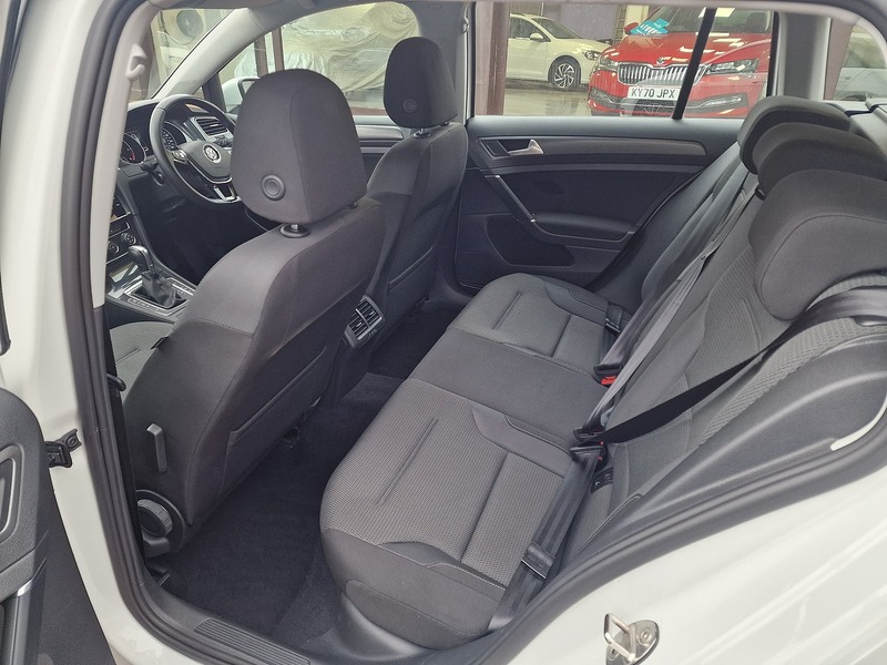 Volkswagen 1.6 TDI SE Estate 5dr Diesel DSG Euro 6 (s/s) (115 ps)