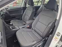 Volkswagen Golf TDI SE 