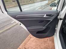 Volkswagen Golf TDI SE 