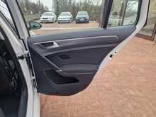Volkswagen Golf TDI SE 