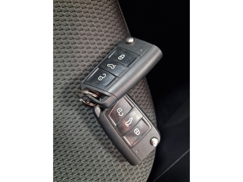 Volkswagen 1.6 TDI SE Estate 5dr Diesel DSG Euro 6 (s/s) (115 ps)