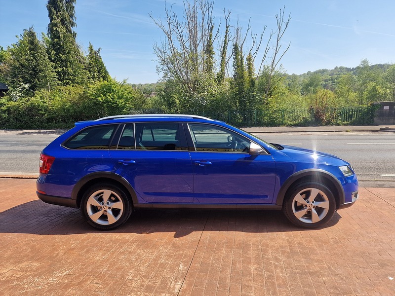 Skoda 2.0 TDI Scout Estate 5dr Diesel DSG 4WD Euro 6 (s/s) (150 ps)