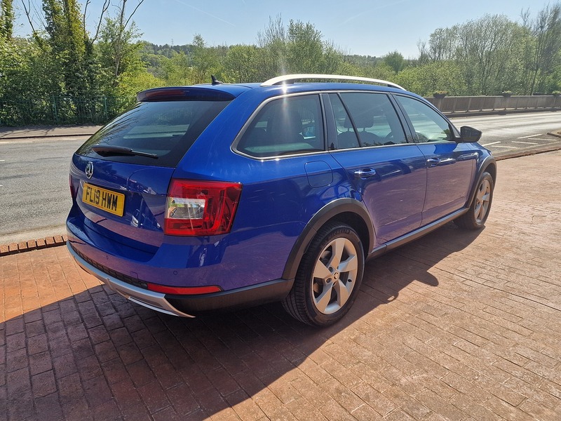 Skoda 2.0 TDI Scout Estate 5dr Diesel DSG 4WD Euro 6 (s/s) (150 ps)