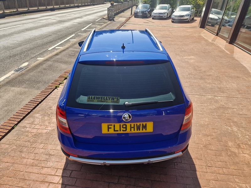 Skoda 2.0 TDI Scout Estate 5dr Diesel DSG 4WD Euro 6 (s/s) (150 ps)